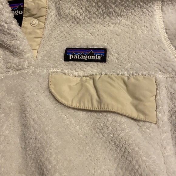 Patagonia 1/4 Sweatshirt - Picture 2 of 4